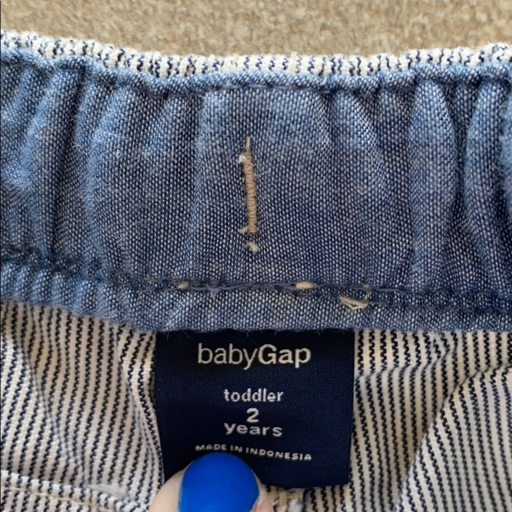 GAP baby shorts